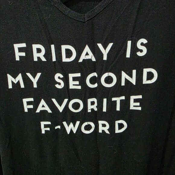 Torrid Black Graphic Tee Size 2 Criss Cross V-Neck - Picture 3 of 7